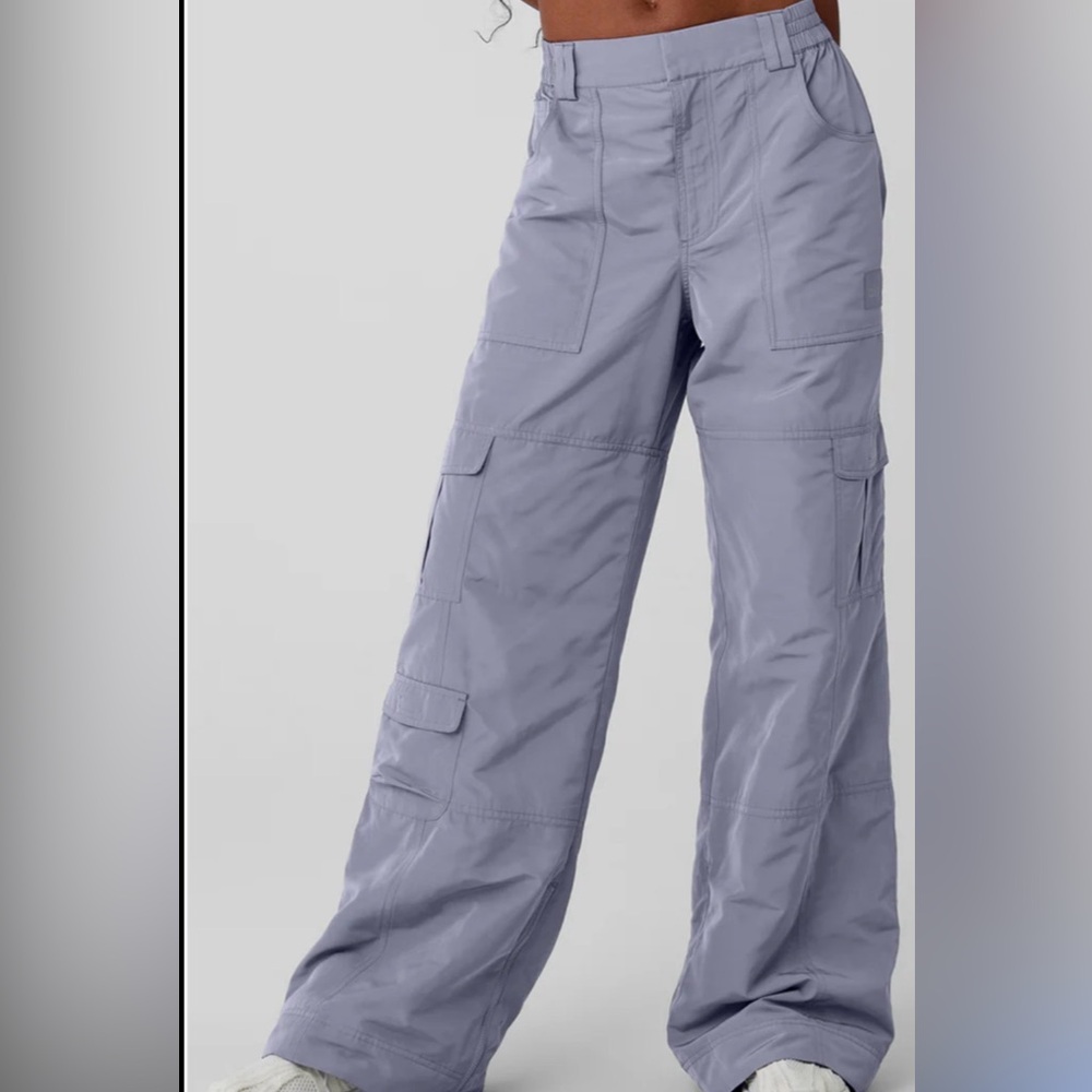ALO Yoga Women's Gray Straight Leg Pants